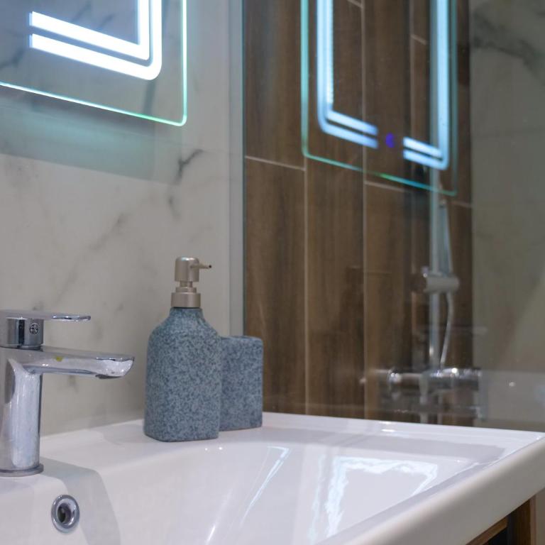 Elia Suites - One-Bedroom Apartment with Sea View - 11