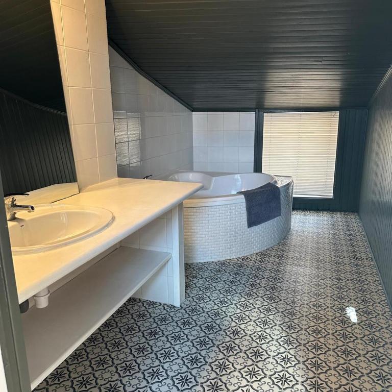 Maison 6 ch avec jacuzzi hyper centre Terrasse - Casa de 6 dormitorios - 9