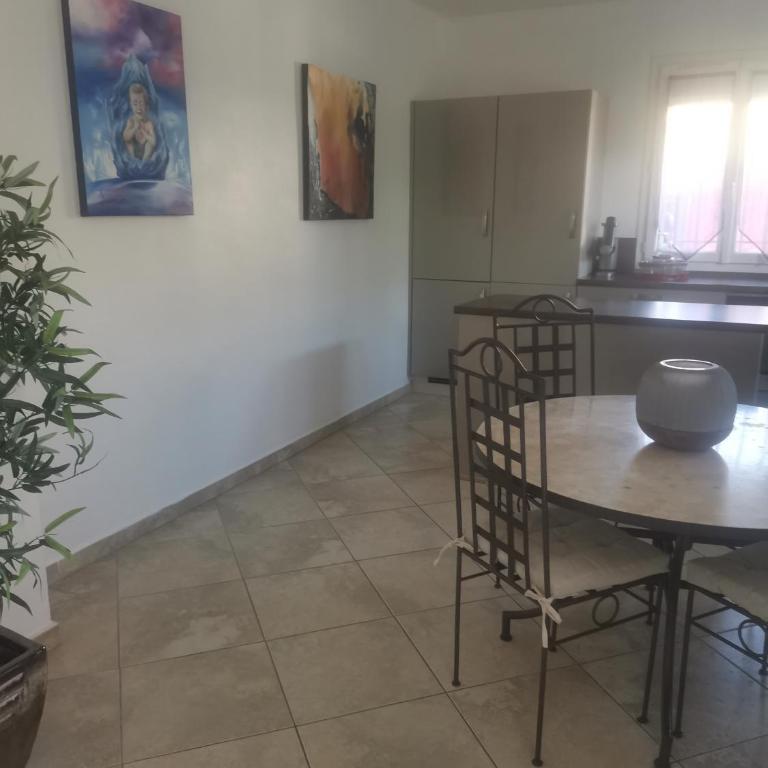 Location Villa 66m2 - La Londe Les Maures - 4 personnes - Casa de 2 dormitorios - 10