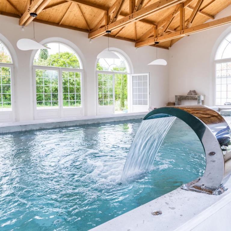 Secret d'Uzès - Place aux Herbes - Piscine chauffée et Jacuzzi - Appartement 2 Chambres avec Terrasse - 5