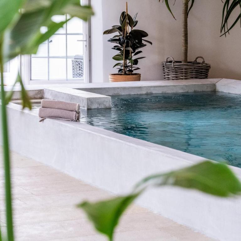 Secret d'Uzès - Place aux Herbes - Piscine chauffée et Jacuzzi - Appartement 2 Chambres avec Terrasse - 35