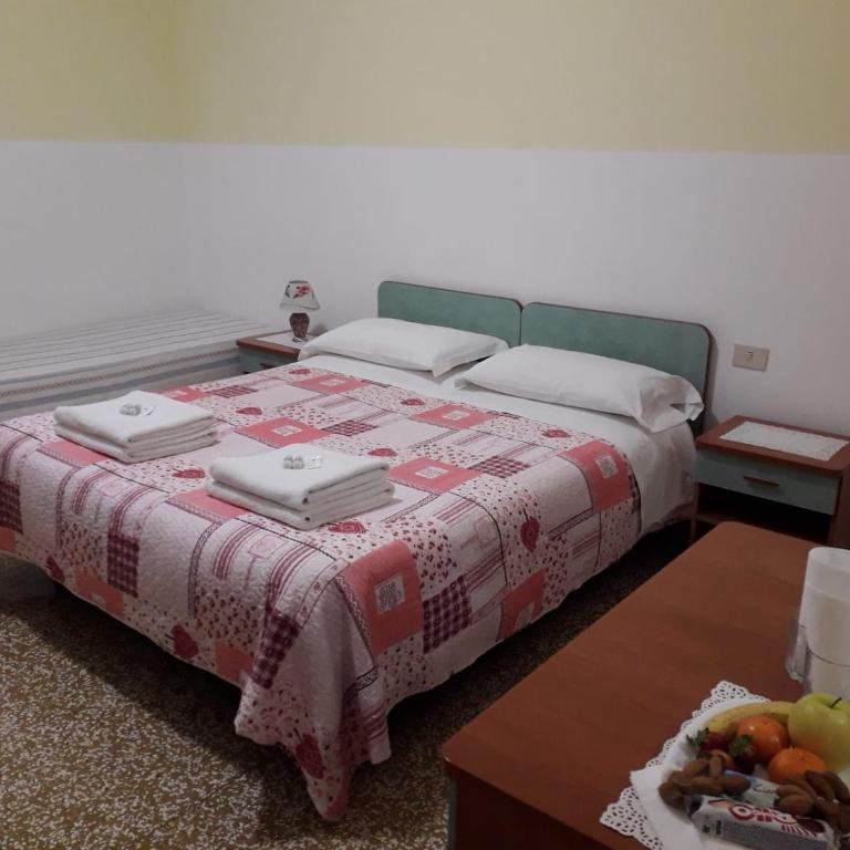 B&B Silvano - Triple Room with Shared Bathroom - 3