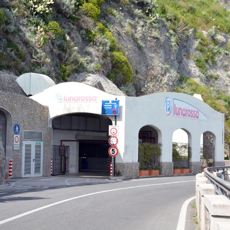 Apartments Amalfi Design Sea View accessible by 250 steps - Appartamento con Vista Mare - 33