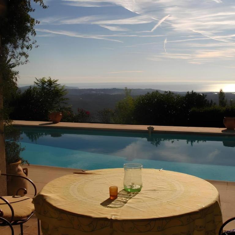 Villa with 180 degree sea view ! - Villa avec Piscine Privée - 2
