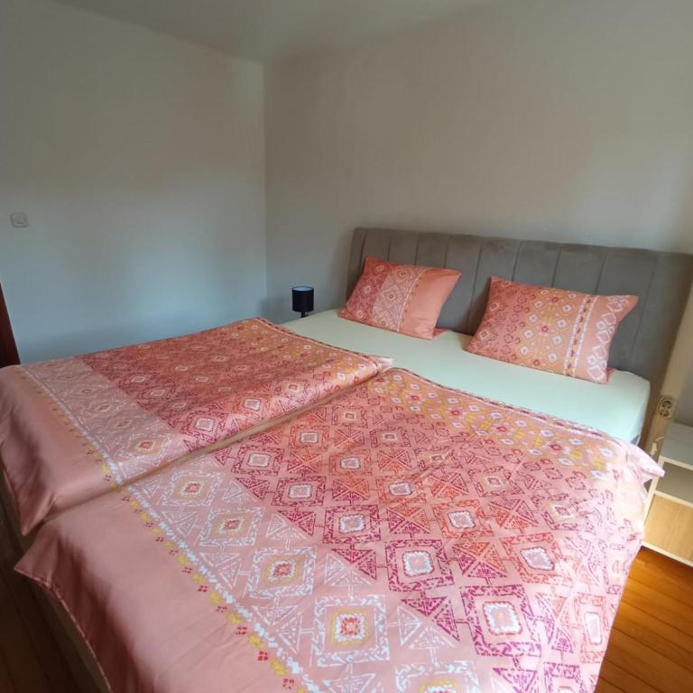 Apartman "EM" - Two-Bedroom Apartment with Terrace - 13