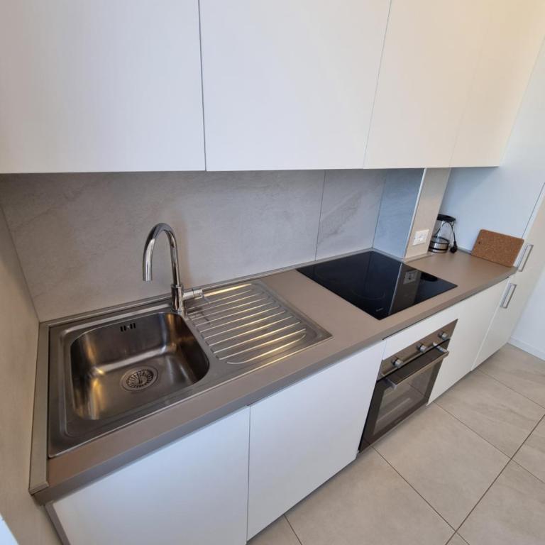 MARAGDA HOUSE Linate - Duomo- San Babila - Appartamento con 2 Camere da Letto - 11