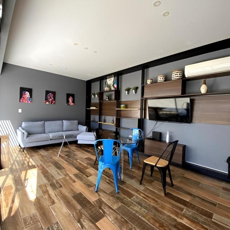 ¡ACOGEDOR DEPTO. DE 2 DORMITORIOS CON PISCINA! - Apartamento de 2 dormitorios - 25