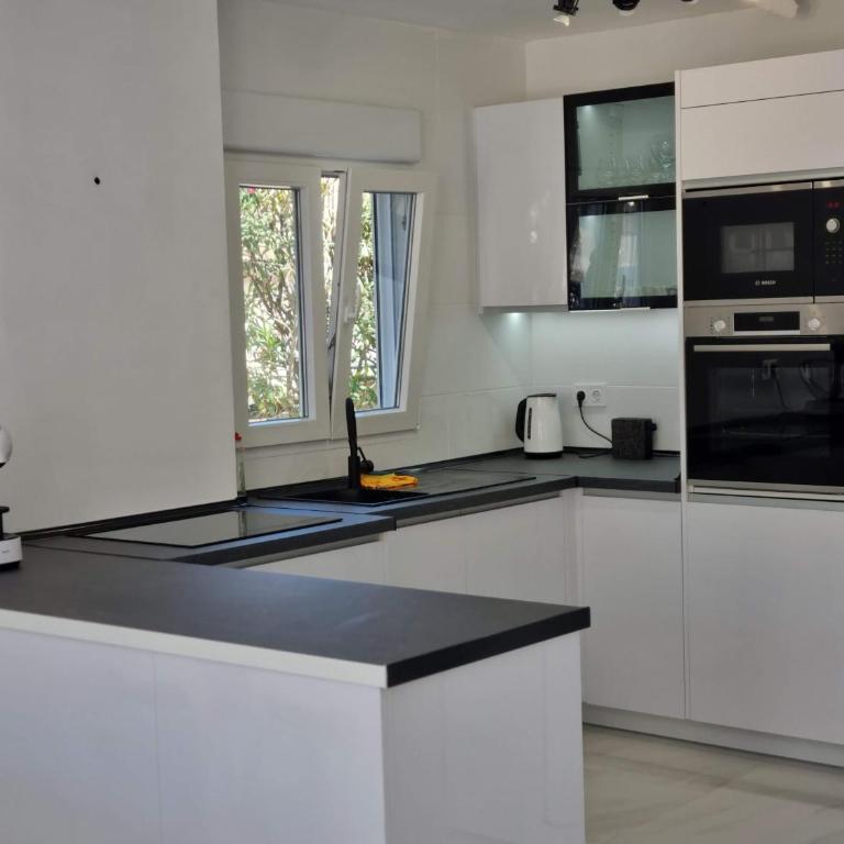 Villa Blanca Vista al mar, 30metros de la playa - Villa de 3 dormitorios - 26