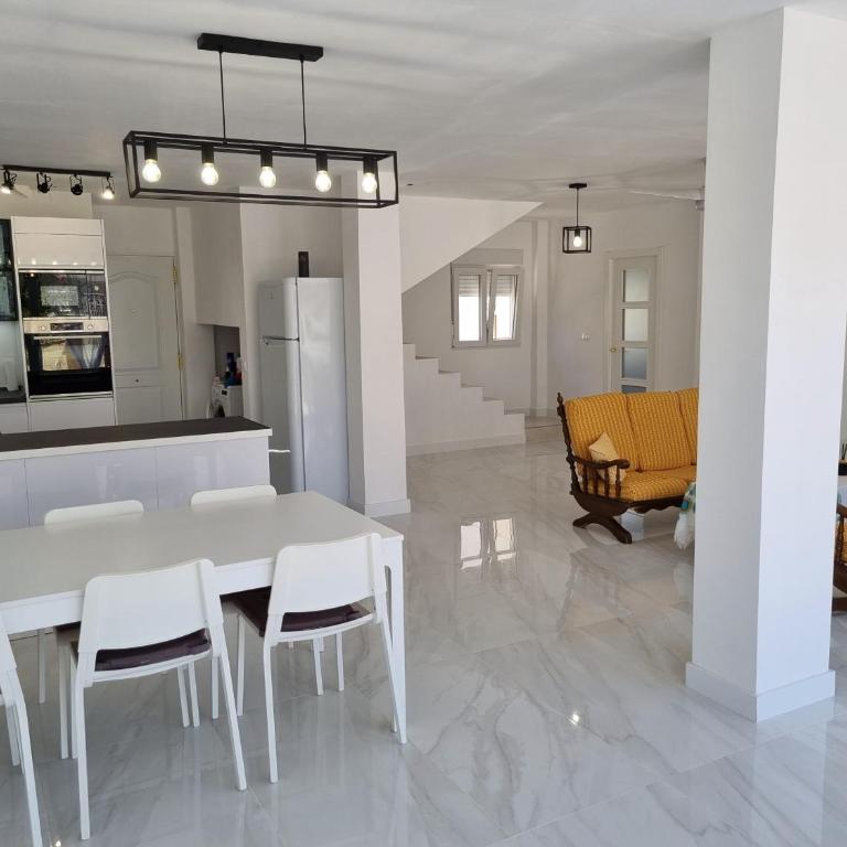 Villa Blanca Vista al mar, 30metros de la playa - Villa de 3 dormitorios - 51