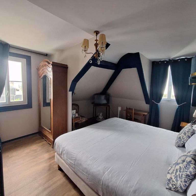 Hotel de Charme La Bonne Adresse - Logis hotels - Chambre Double Charmante - 18