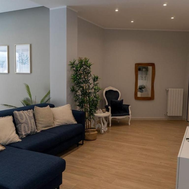 Maison Lisa - NEW stylish central home in Salerno - Two-Bedroom Apartment - 9