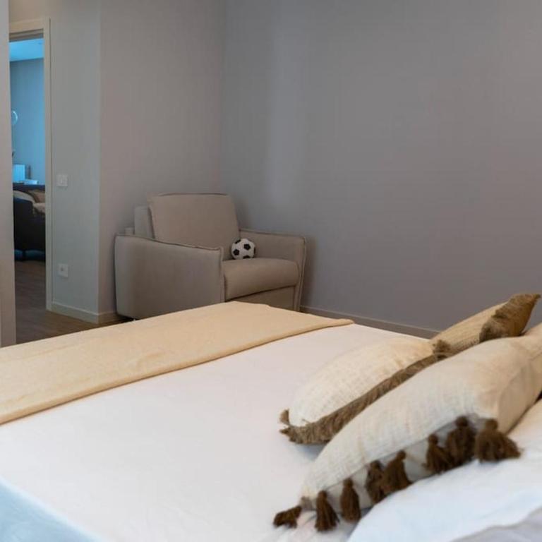Maison Lisa - NEW stylish central home in Salerno - Two-Bedroom Apartment - 10