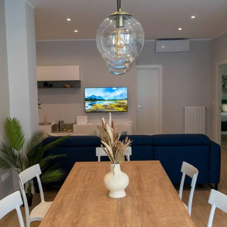 Maison Lisa - NEW stylish central home in Salerno - Two-Bedroom Apartment - 11