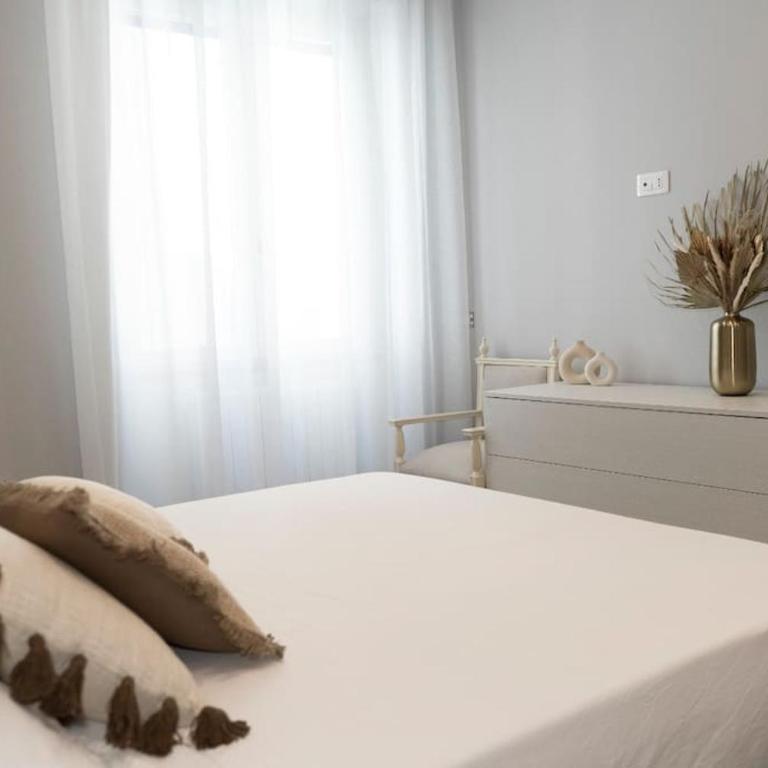 Maison Lisa - NEW stylish central home in Salerno - Two-Bedroom Apartment - 21