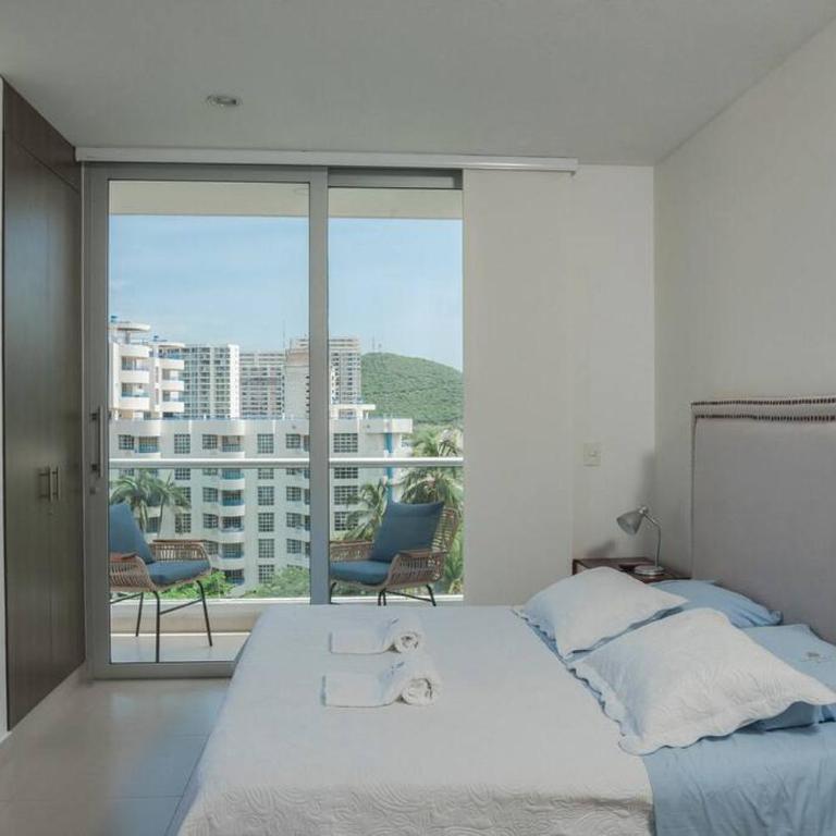 EP Stylish Apt with Pool, AC in Prime Location - Two-Bedroom Apartment - 2