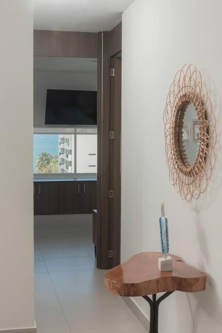 EP Stylish Apt with Pool, AC in Prime Location - Two-Bedroom Apartment - 5