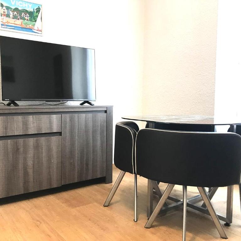 LE CENTRE - Hypercentre - Face Parcs & Opéra - Proche Thermes - Appartement 1 Chambre - 12