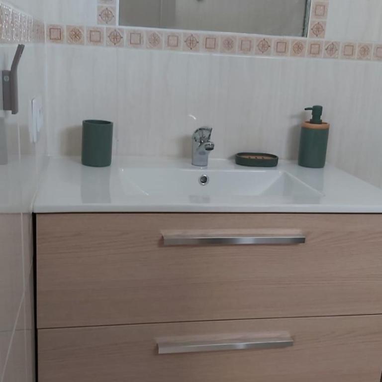 Sunny Corner, delux apartment vista mar and pool - Apartamento de 1 dormitorio - 29
