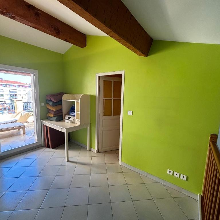 Superbe duplex tout équipé, climatisation, terrasse et barbecue - Apartamento de 1 dormitorio - 10