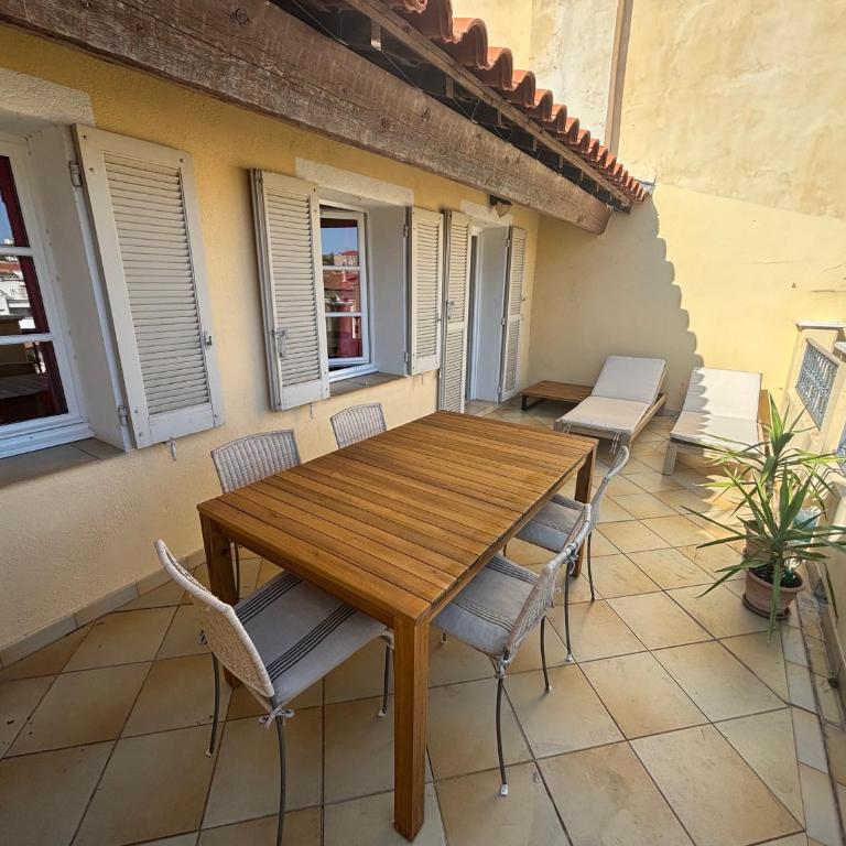 Superbe duplex tout équipé, climatisation, terrasse et barbecue - Apartamento de 1 dormitorio - 16