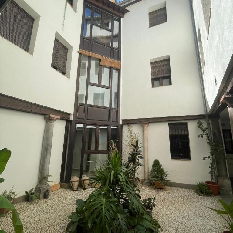 Suite Puerta de la Alhambra - Two-Bedroom Apartment - 1
