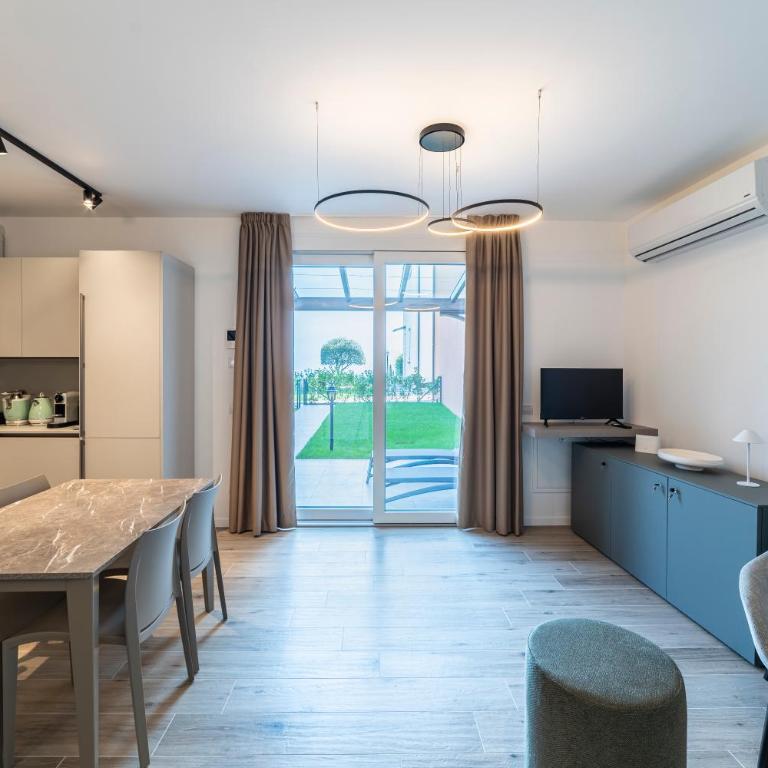 Alex's Luxury Lake View Apt Pool and Tennis - Appartamento con 1 Camera da Letto e Vista Lago - 15