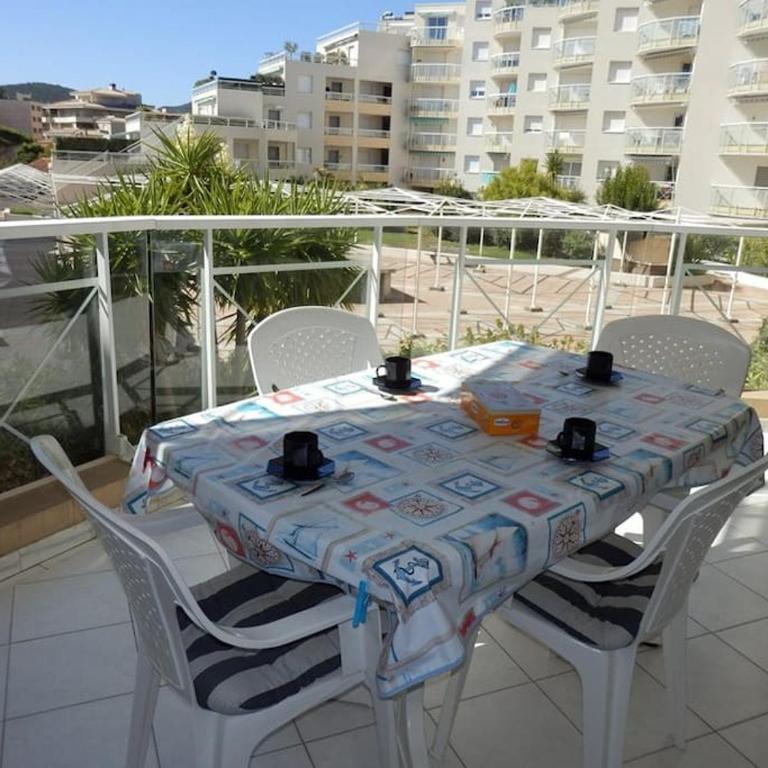 Bel appartement 2 pièces climatisé proche plage - Appartement avec Terrasse - 1