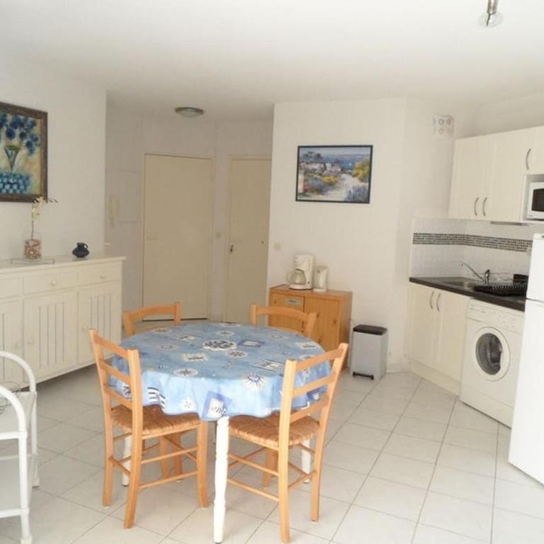 Bel appartement 2 pièces climatisé proche plage - Appartement avec Terrasse - 8