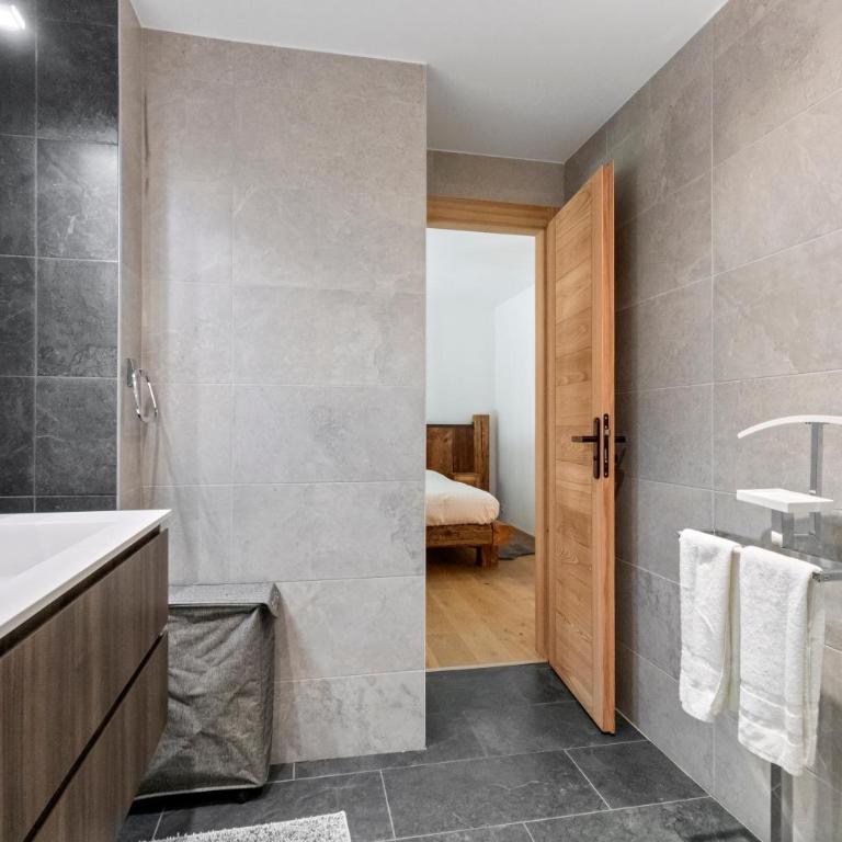 Magnifique appartement avec piscine - Appartement 3 Chambres - 22