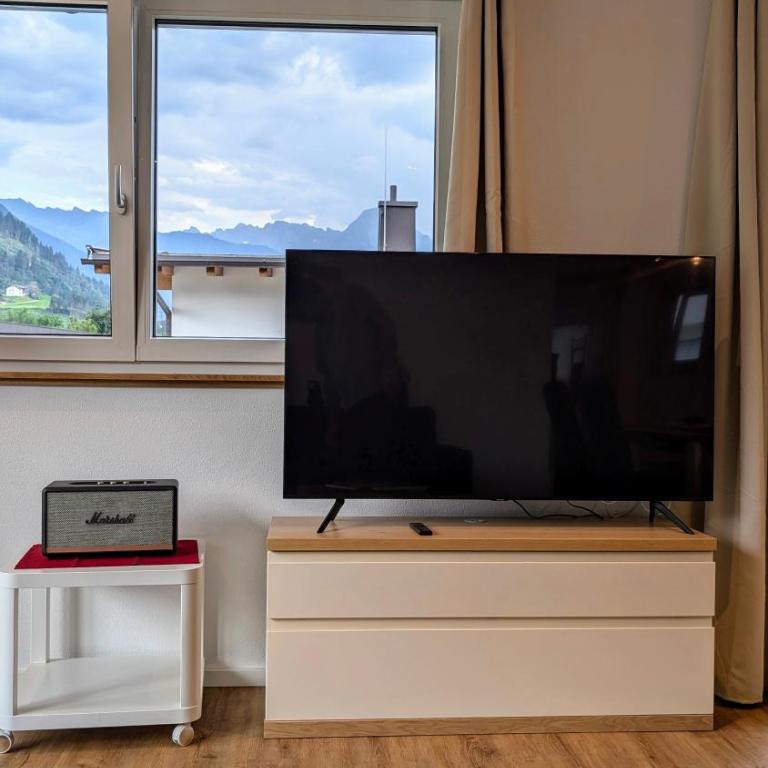 Penzhaus - Premium Private Suites - Suite with Mountain View - 12
