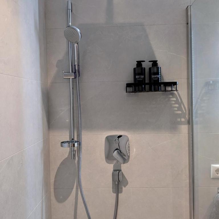 Penzhaus - Premium Private Suites - Suite with Mountain View - 10