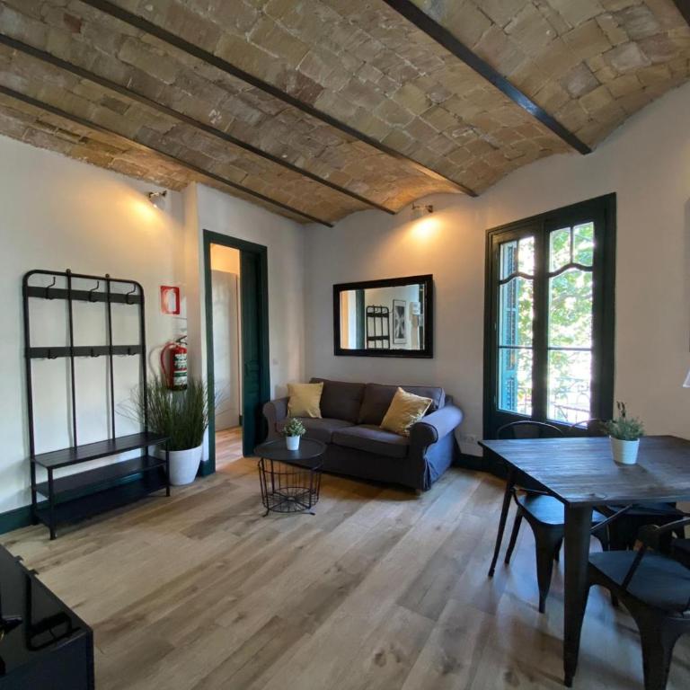 Barcelona Rent - Gaudi House - Two-Bedroom Apartment - 6