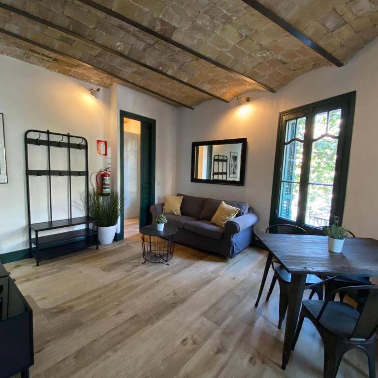 Barcelona Rent - Gaudi House - Two-Bedroom Apartment - 7