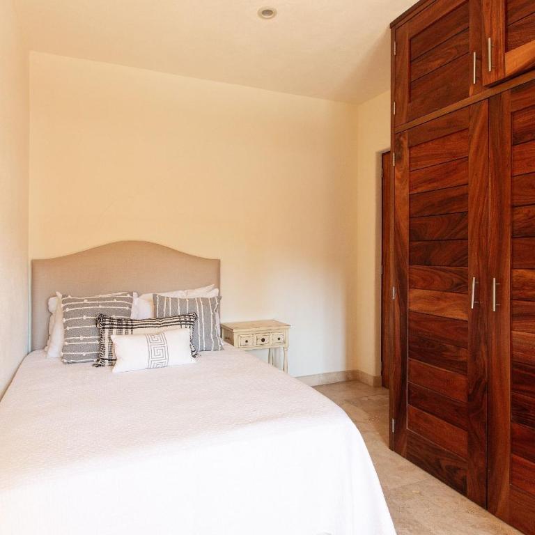 Perico. Departamento de 2 pisos. - Apartamento de 4 dormitorios con piscina privada - 30
