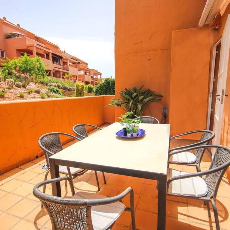 Lovely 2 bedroom apt near golf Los Lagos Elviria - Apartamento de 2 dormitorios - 12