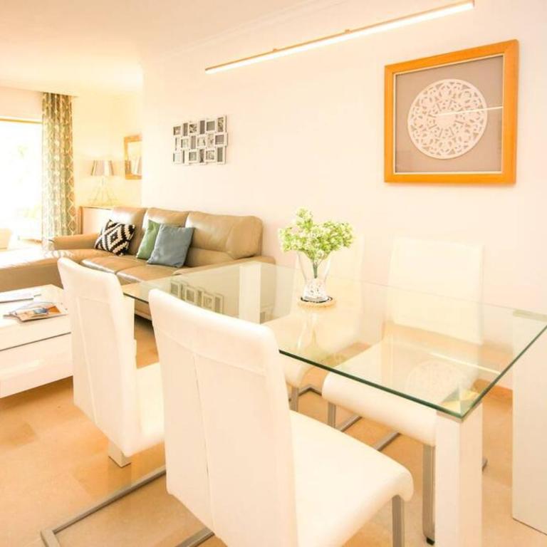 Lovely 2 bedroom apt near golf Los Lagos Elviria - Apartamento de 2 dormitorios - 4