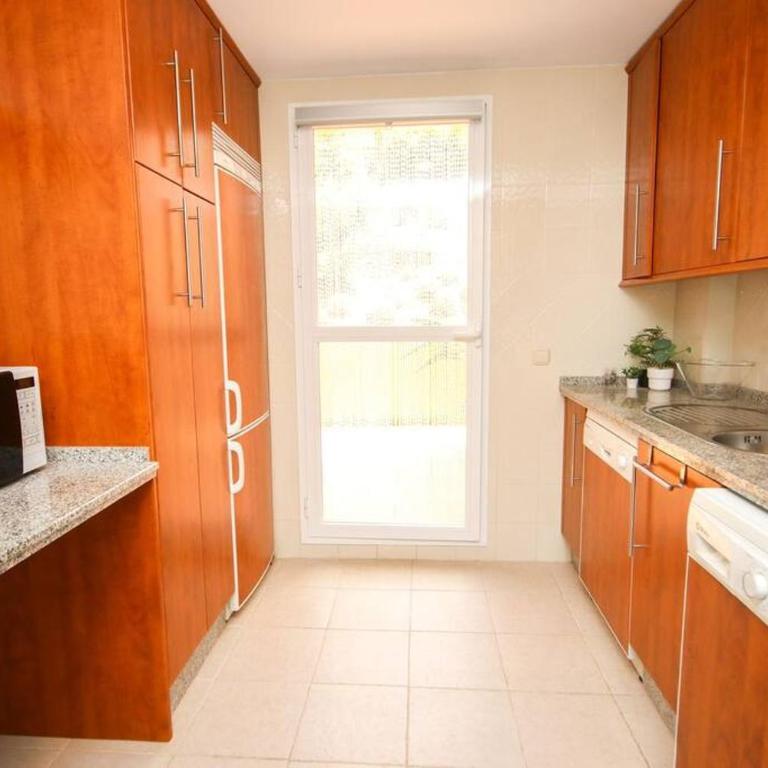 Lovely 2 bedroom apt near golf Los Lagos Elviria - Apartamento de 2 dormitorios - 10