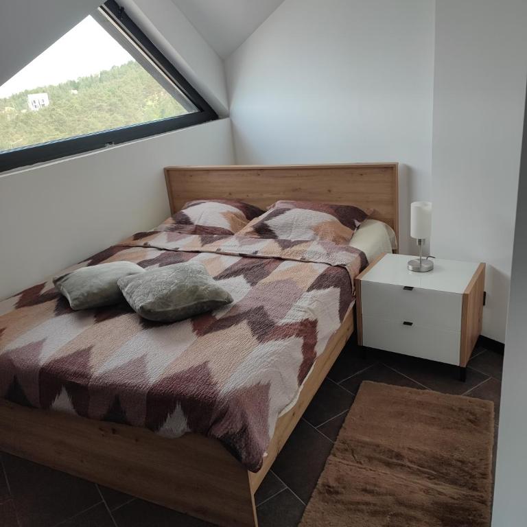 Diamond Hill 14 - One-Bedroom Apartment - 4