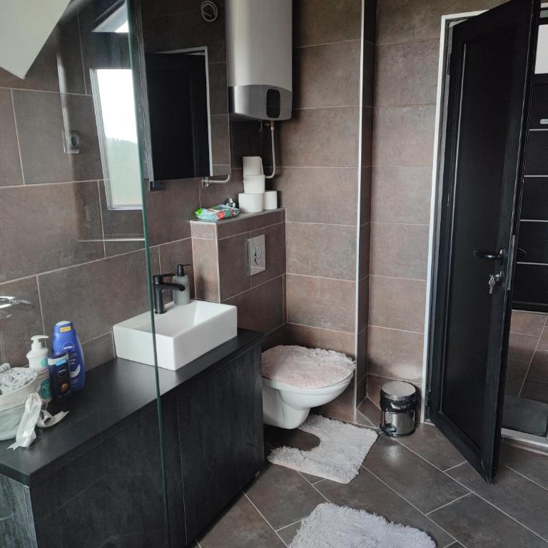 Diamond Hill 14 - One-Bedroom Apartment - 12