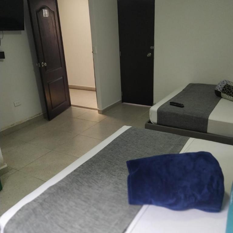 Hotel Palo Alto Laureles - Habitación Triple Estándar - 1