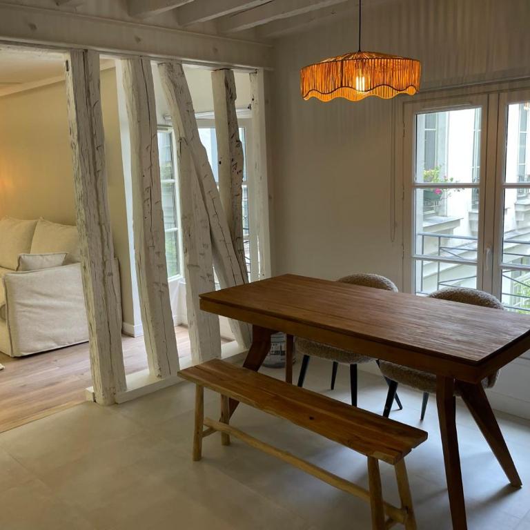 4 pièces Charme Paris Centre - Appartement 2 Chambres - 4