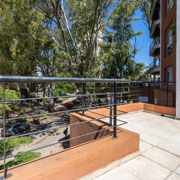 Divino dto zona centro con cochera y terraza con solarium propia - Apartamento de 1 dormitorio - 23