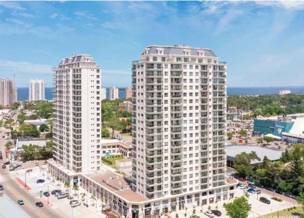 Espectacular Monoambiente Nuevo en Place Lafayette piso 7 Punta del Este - Studio - 2