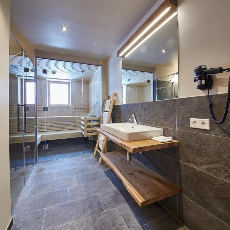 Appartements Liebe Heimat - Apartment mit 2 Schlafzimmern und Balkon - 5