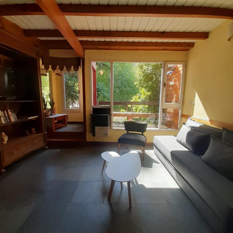 Amancay y Bandurrias - Apartamento de 2 dormitorios con balcón - 1