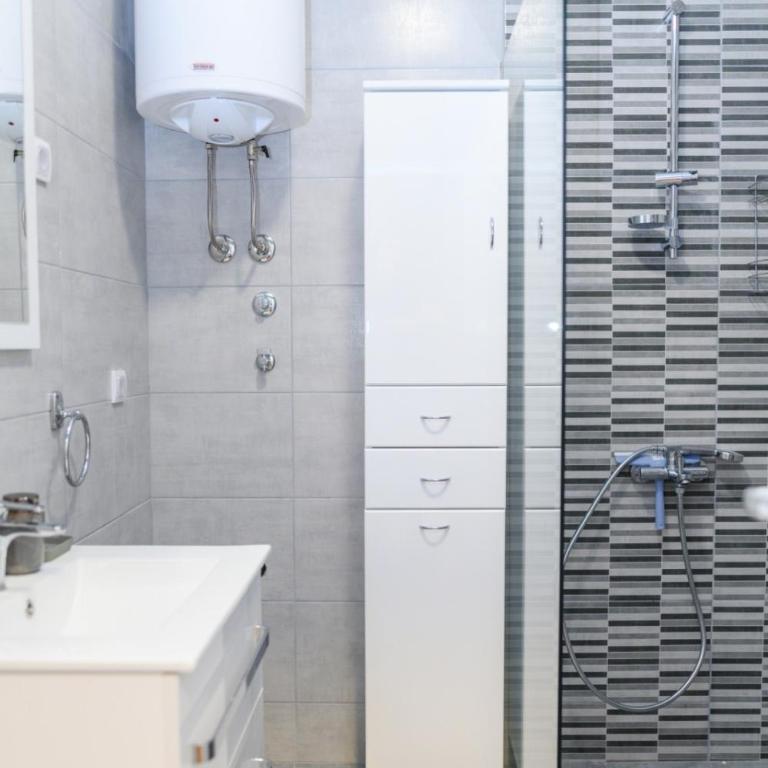 Viktor i Kasija green hill - Apartman sa 1 Spavaćom Sobom - 25
