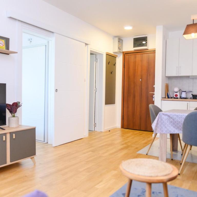 Viktor i Kasija green hill - Apartman sa 1 Spavaćom Sobom - 8
