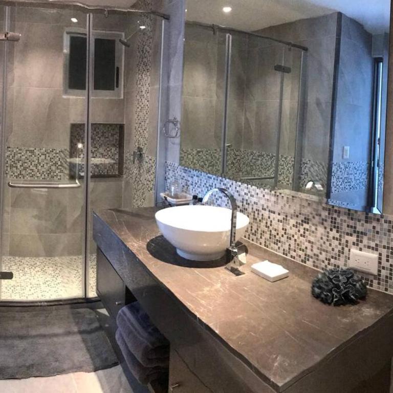 Beautiful Roof top Pool & Gym with Ocean views! - Two-Bedroom Apartment - 23