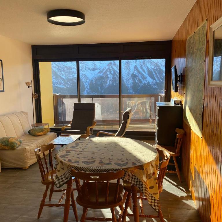 Appartement rénové 3 pièces, proche pistes & commerces - FR-1-636-229 - Apartment - 6