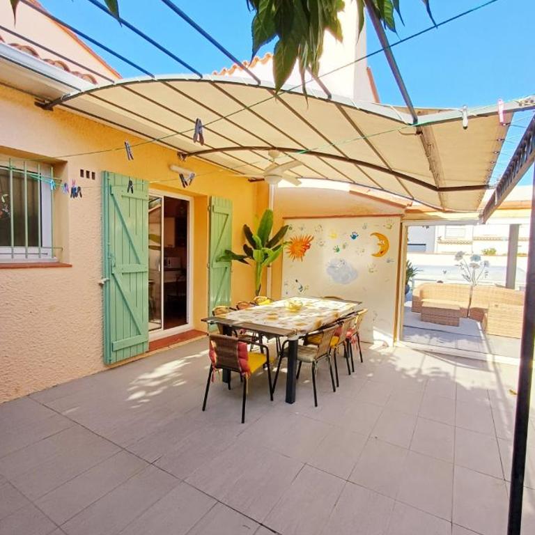 La SIRENADE - Four-Bedroom House - 3